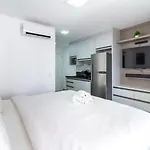 Studio Com Cama King Size